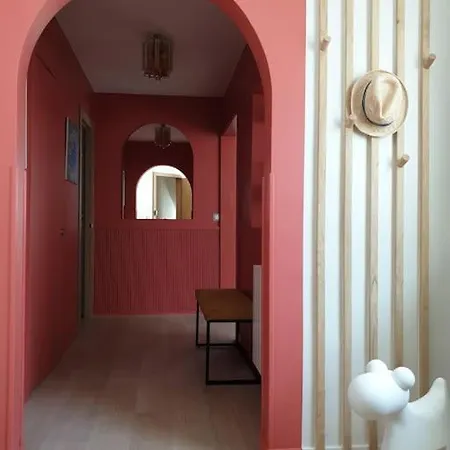 Apartment Centre Ville, T3 Moderne Et Chic, Plage A 5 Min Saint-Jean-de-Luz